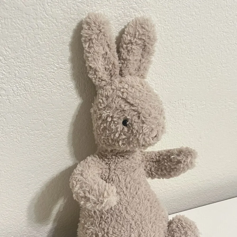Jellycat huddles bunny